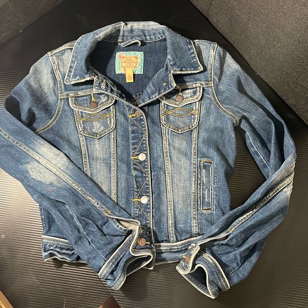 Abercrombie and Fitch youth large vintage distressed Jean jacket.